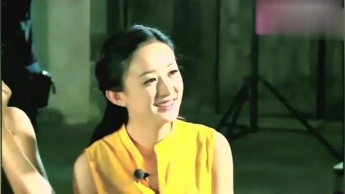 杨钰莹与何炅吃瓜